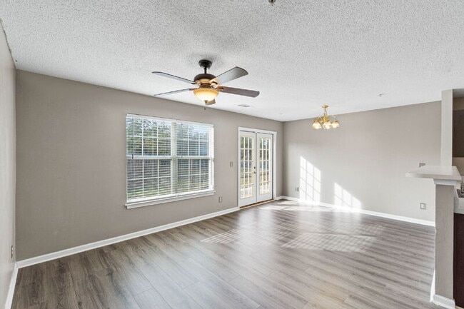 Foto del edificio - 266 Swaying Pine Ct