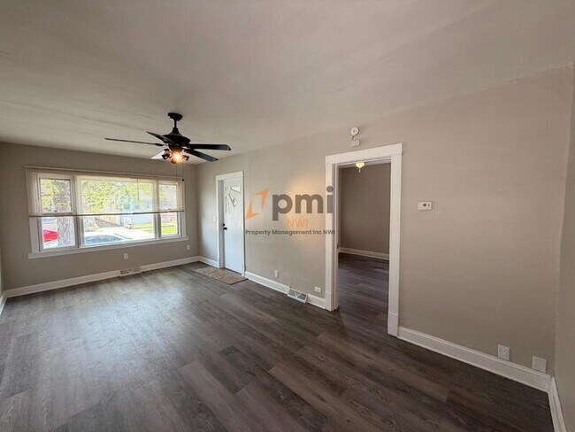 Foto del edificio - 6244 Madison Ave