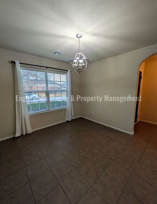 Foto del edificio - Owasso Home for Rent (3beds/2baths)