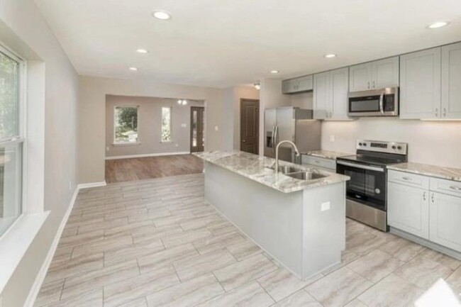 Foto del edificio - 1243 N Bronough St