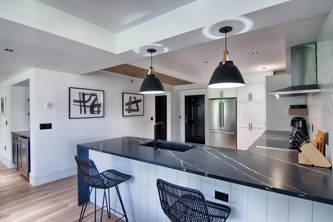 Building Photo - 2770 Polo Island Dr