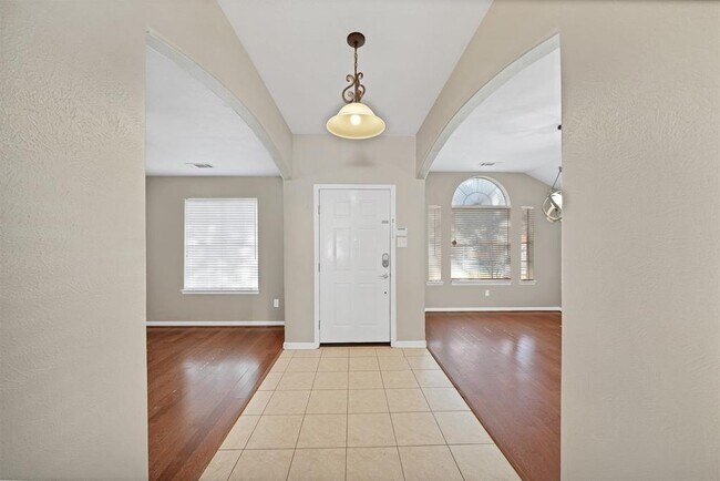 Foto del edificio - 18326 Cobblestone Dr