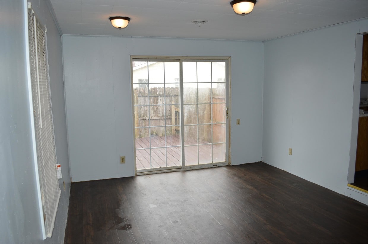 900 W Armstrong St, Frankfort, IN 46041 House Rental in Frankfort, IN