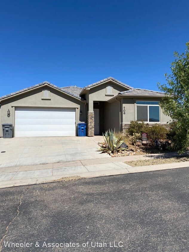 Primary Photo - 3 br, 2 bath House - 706 W 400 N