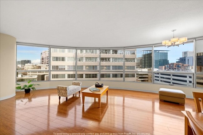 Building Photo - Live Your Best Life on Fifth Avenue! Stunn...