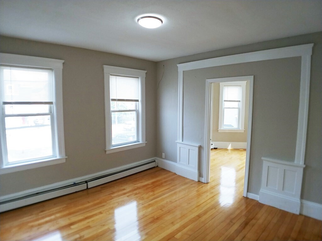 76 Townsend St Unit 2, Worcester, MA 01609 Room for Rent in Worcester
