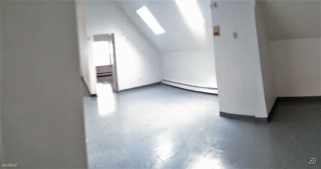 Foto del edificio - 2 br, 1 bath Apartment - 55 Bernard St 3