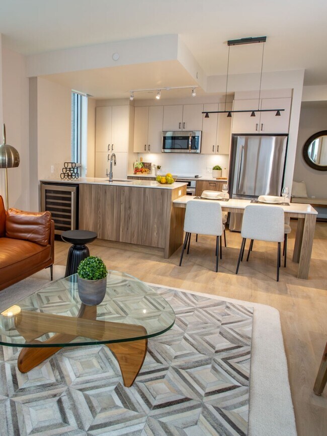 Building Photo - The Clemow