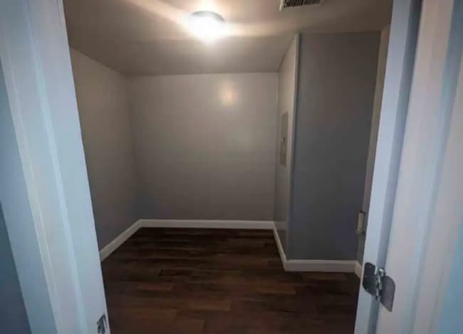 Foto del edificio - 14 N Ritchie Ave