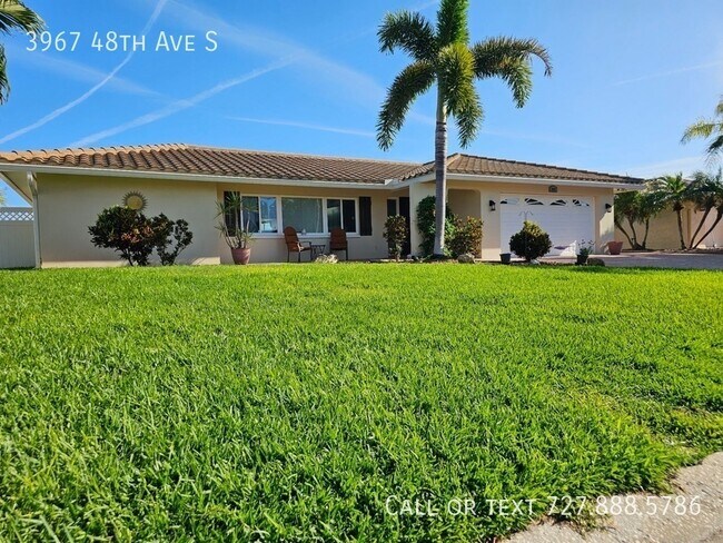 Foto del edificio - 3967 48th Ave S