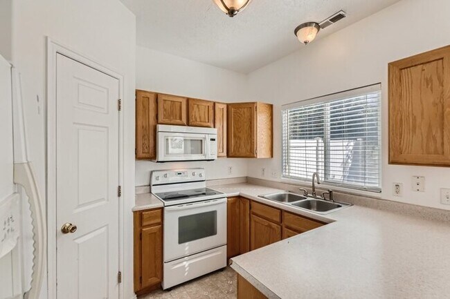 Foto del edificio - 4969 West Birch View Court, West Valley Ci...