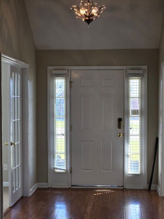 Building Photo - 3465 Camak Dr