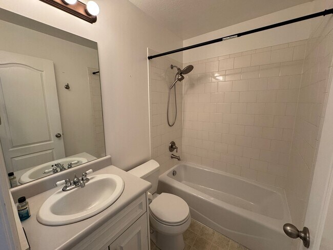 Foto del edificio - 1226 N 3020 W
