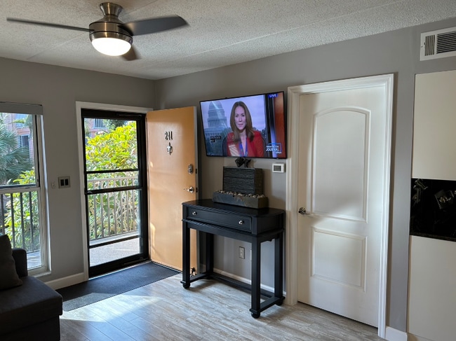 Building Photo - 8921 Blind Pass Rd