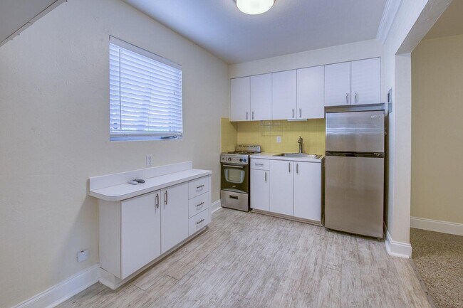Building Photo - 101 South Palmway-