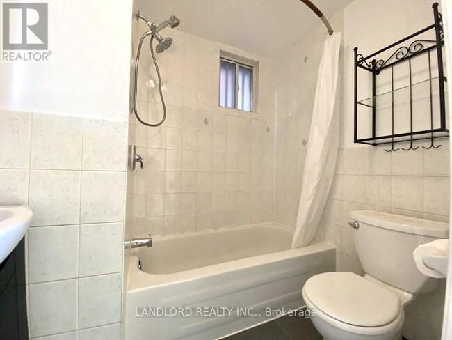 Photo du bâtiment - 130 Baldwin St