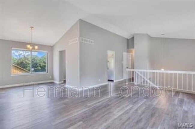 Foto del edificio - 5227 Suntrail Dr