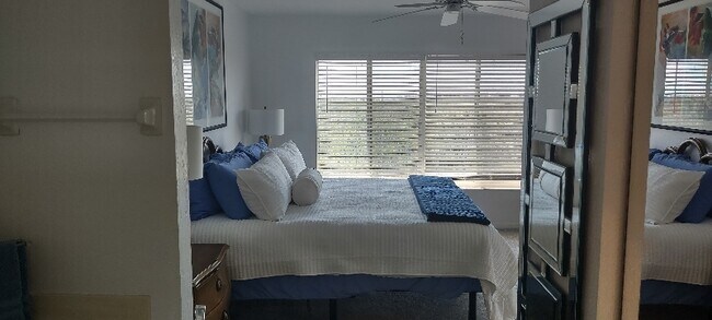 Foto del edificio - 15171 Cedarwood Ln