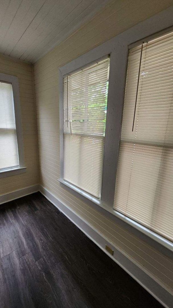 Foto del edificio - 1 Bedroom Apartment near Lake Olmstead