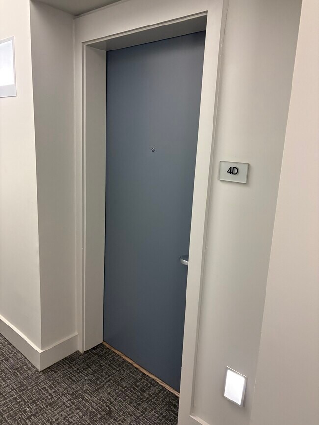 Entrada - 1111 Locust St