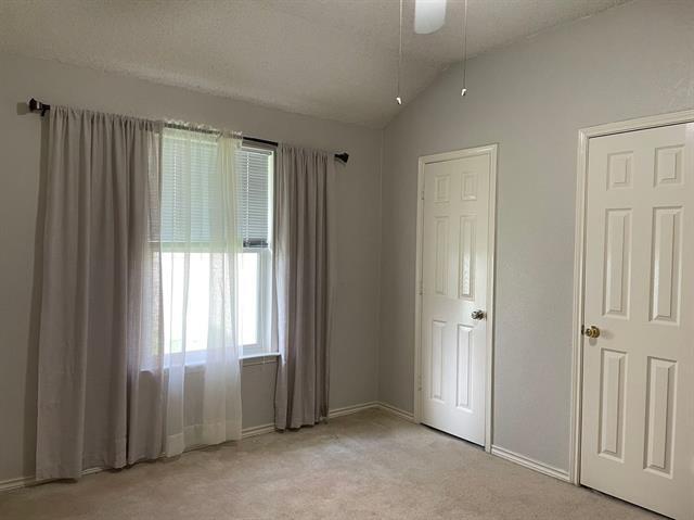 Foto del edificio - 1304 Rosewood Ln