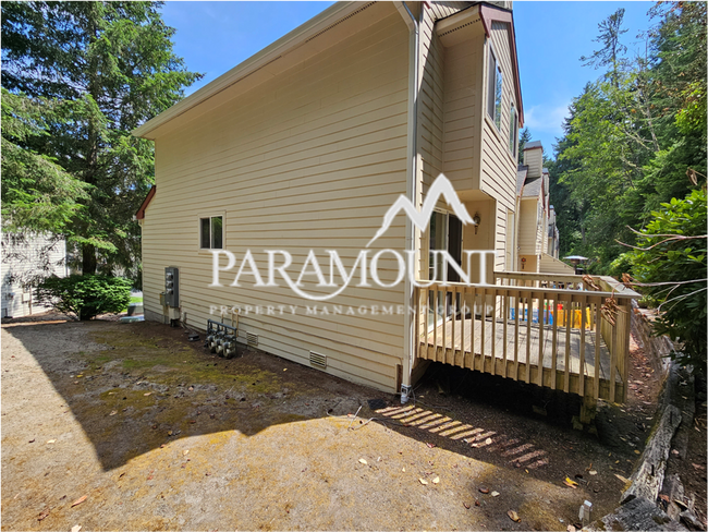 Building Photo - Cute 3 Bedroom in Silverdale!