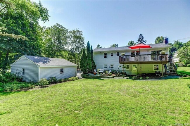 Building Photo - 55 Montebello Rd