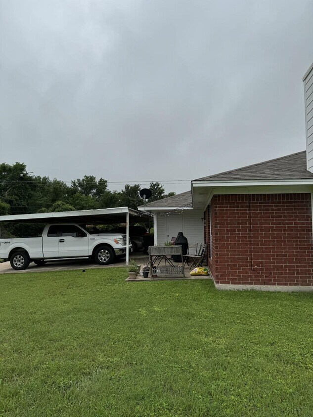 130 Deanna St, Robinson, TX 76706 Room for Rent in Robinson, TX