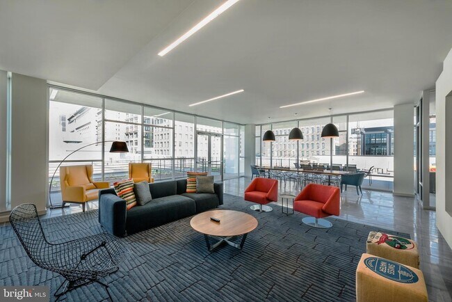 Foto del edificio - 42 S 15th St