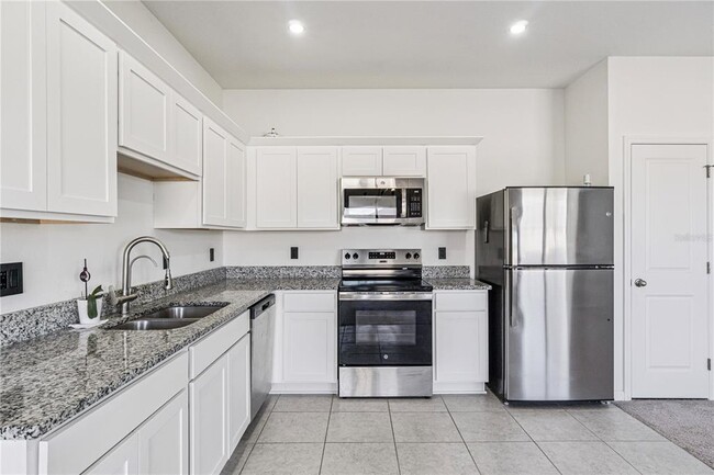 Foto del edificio - 5931 Chestnut Grv Pl