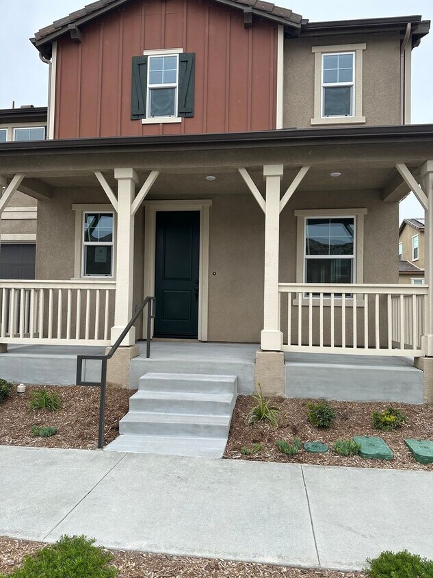 Primary Photo - Charming 3-Bedroom Home for Lease in The P...