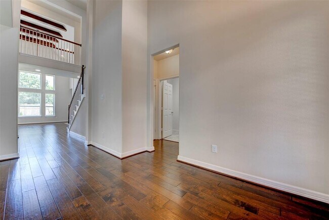 Building Photo - 27502 Wilson Run Ln