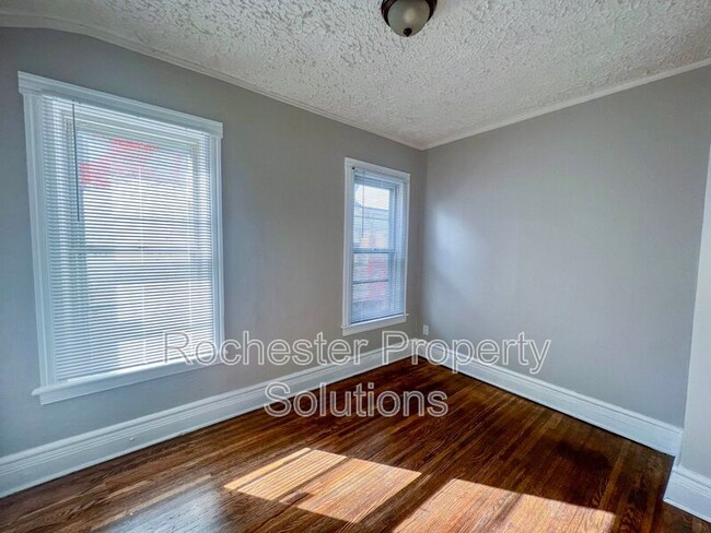 Building Photo - 422 Seward St