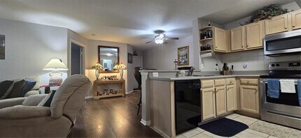 Building Photo - 7606 Pissarro Dr