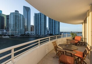 Building Photo - 888 Brickell Key Dr