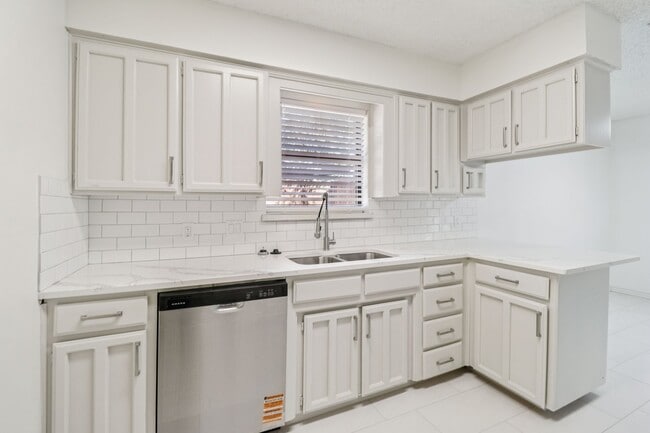 Foto del edificio - 5507 Silver Bow Trail
