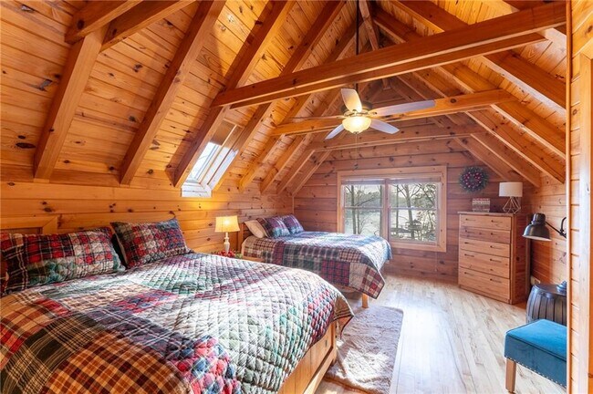 Foto del edificio - 105 Cedar Cove
