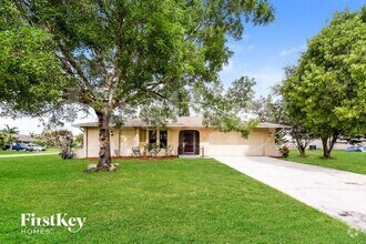 Building Photo - 1128 SW 11th Ct