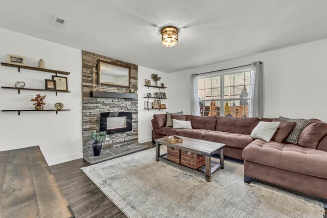 Foto del edificio - 505 Sourwood Dr