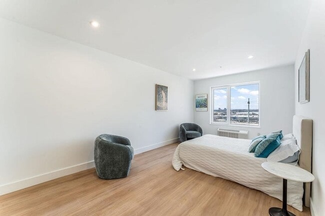 Photo - 3309 Liberty Ave Apartment