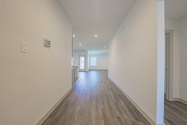 Foto del edificio - 3419 Harper Mdw Ln