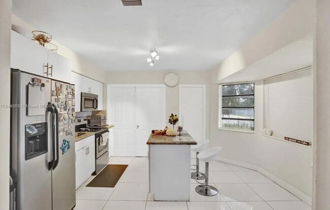 Foto del edificio - 2552 Wiley St