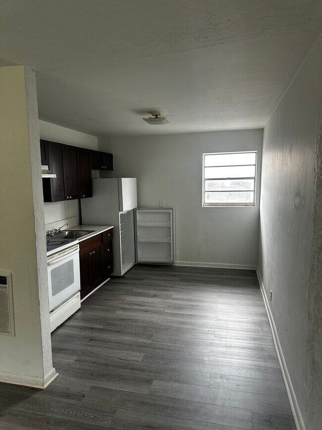 Foto del edificio - 1120 N Sapodilla Ave