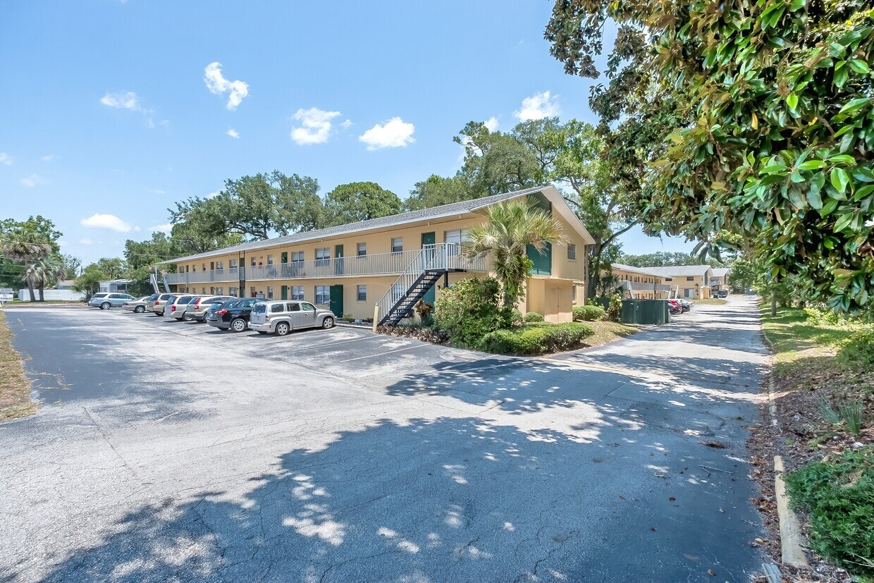 Palm Garden Apartments Daytona Beach, FL