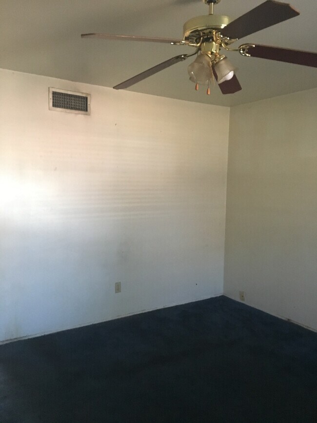 Foto del edificio - Housing Sec 8 Only