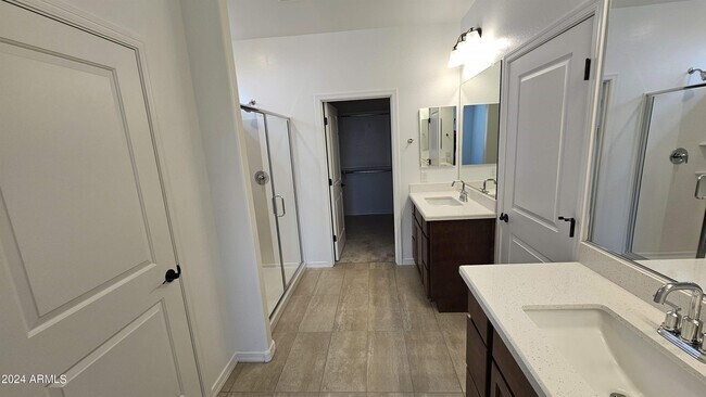 Foto del edificio - 12757 W Pkwy Ln