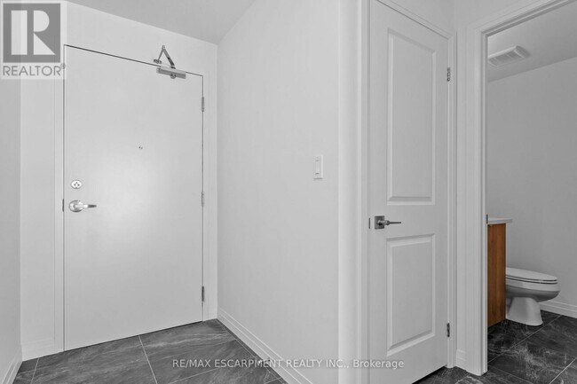 Photo du bâtiment - 5 Hamilton St N