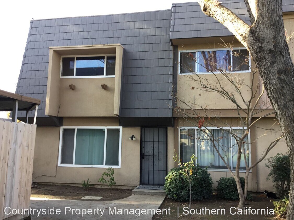Foto principal - 3 br, 1.5 bath House - 5188 E. Ashlan Aven...