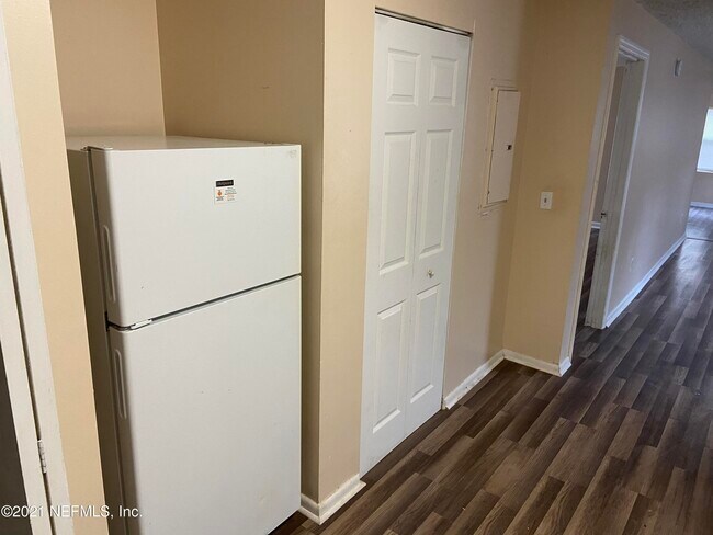 Foto del edificio - 3716 Stuart St