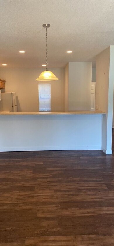 Building Photo - 2BR/2BA in Southwest Champaign
